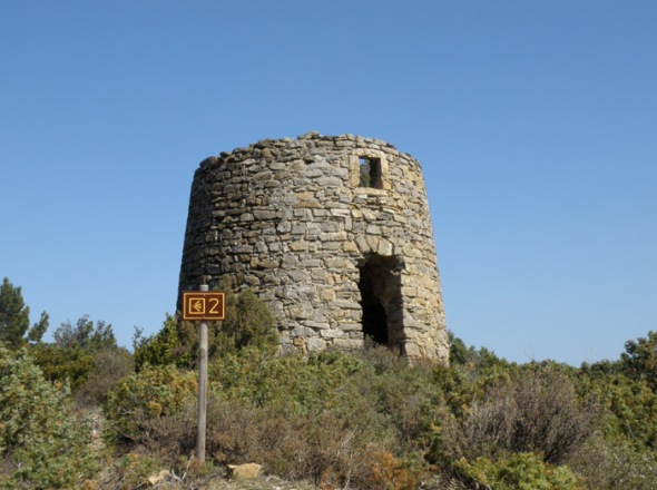 Un 2e moulin en ruine  Albas