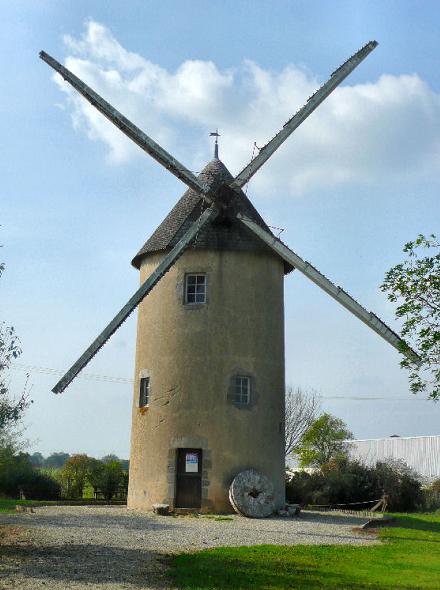 Moulin des Bosses - Argenton Chteau - ailes Berton replies