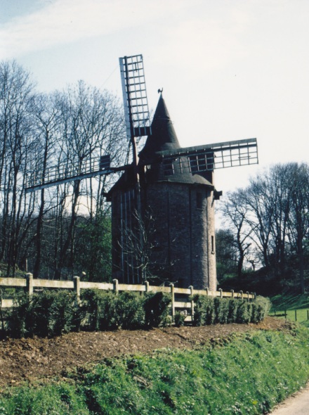 Moulin de Bruneval avec ses ailes