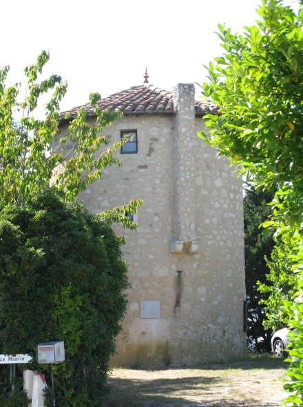 Ancien moulin  Castin
