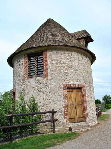 Ancien moulin  Equemauville