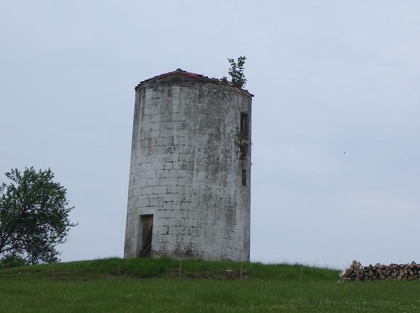 Ancien moulin de Chagard  Mirambeau