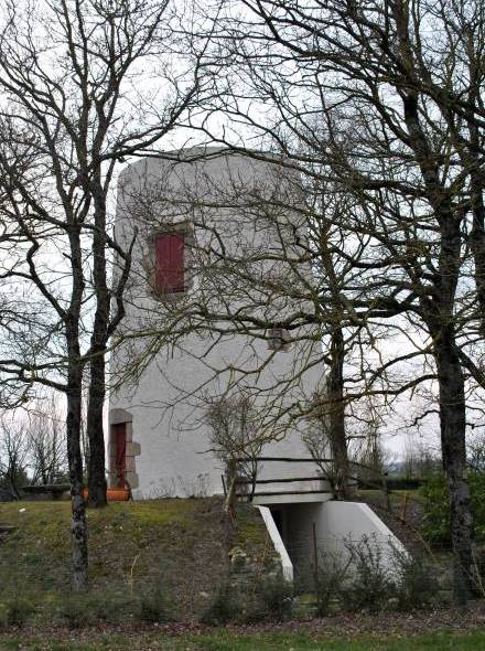 Un 2e moulin situ au Vieil Outet - Rochetrejoux