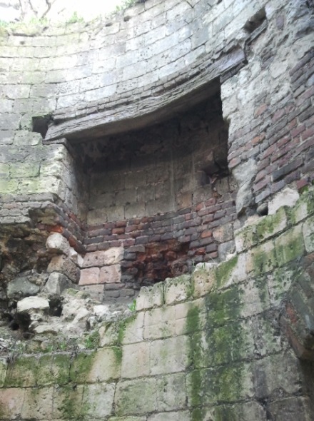 Intrieur du moulin, ancienne chemine