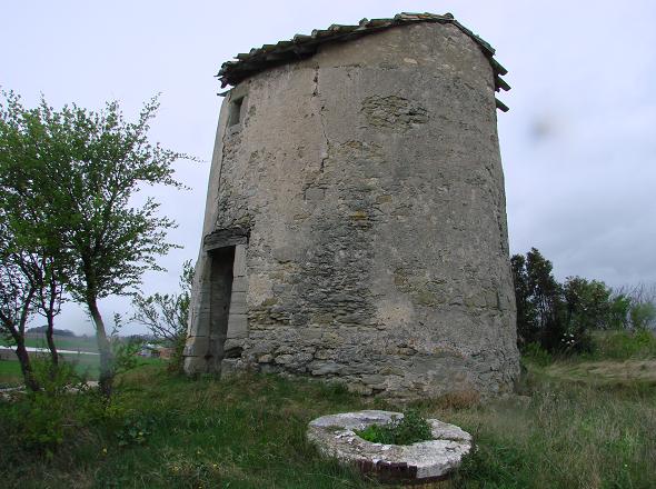 Ancien moulin  St Martin Lalande