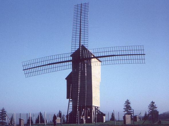 Moulin de Valmy - avant la tempte du 26 dc. 1999