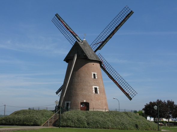 Le moulin de la Tourelle, vue arrière.