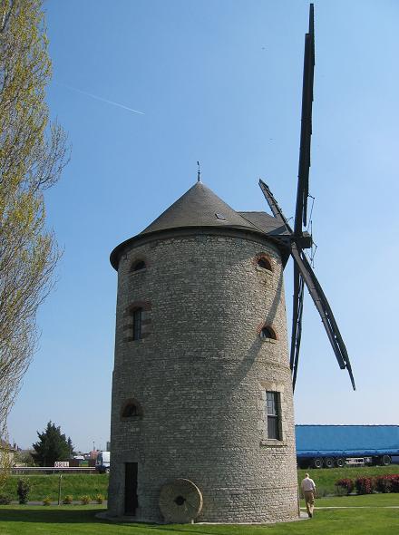 Moulin d'Artenay - une face