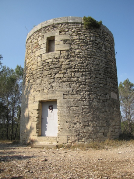Ancien moulin  Aubais