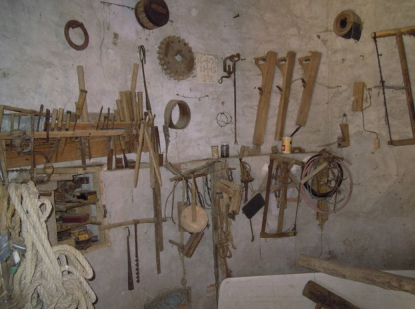 Les outils du meunier  l'intrieur du moulin
