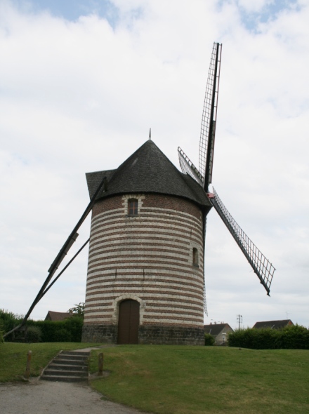 Le moulin de Beuvry de côté