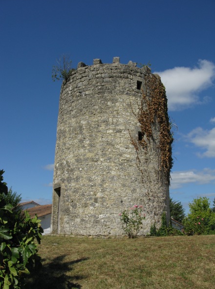 Moulin de la Cité Paulin - Blaye, vu de côté