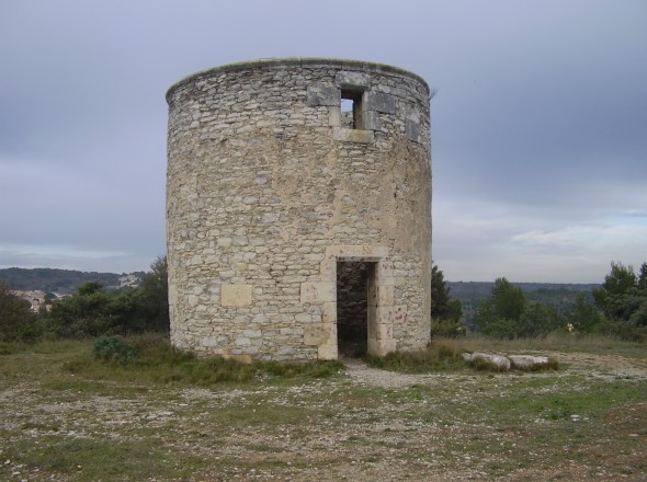 Ancien moulin  Cabrires