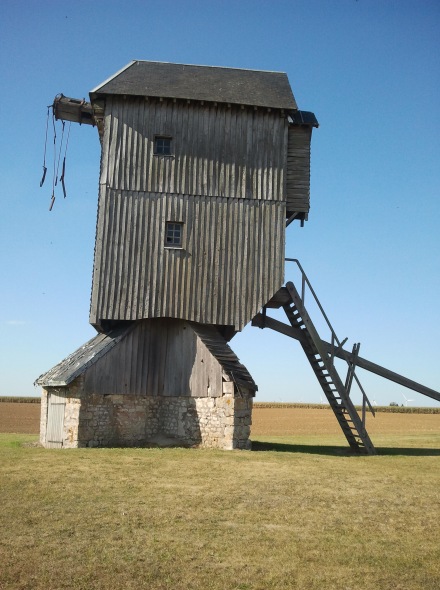 Le moulin de Lignerolles, de ct