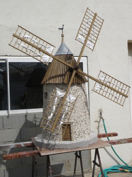 La rplique du moulin d'Omer, conue et fabrique par Carlos Tormo