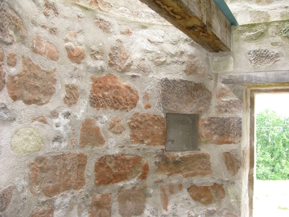 Nouvelle poutre, intérieur restauré du moulin