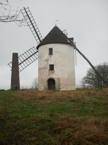 Le moulin de Jossigny vu de derrire