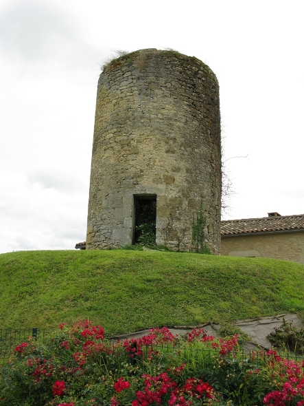 Ancien moulin à Montagoudin