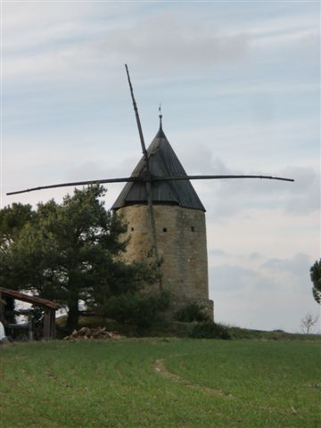 Moulin  Montgaillard Lauragais, de face