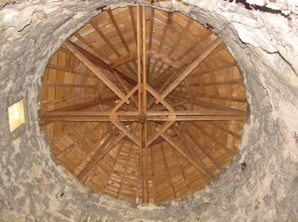 Charpente du toit du moulin