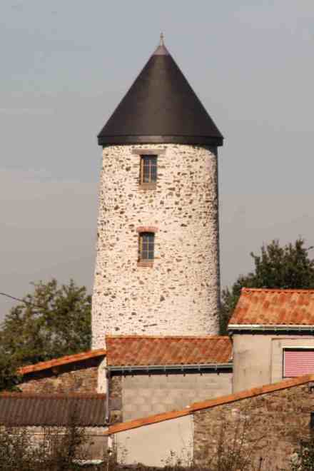 Moulin de la Croix - St Laurent des Autels - autre vue