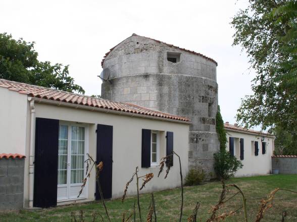 Un moulin au lieu dit Les 3  moulins - St Nazaire sur Charente