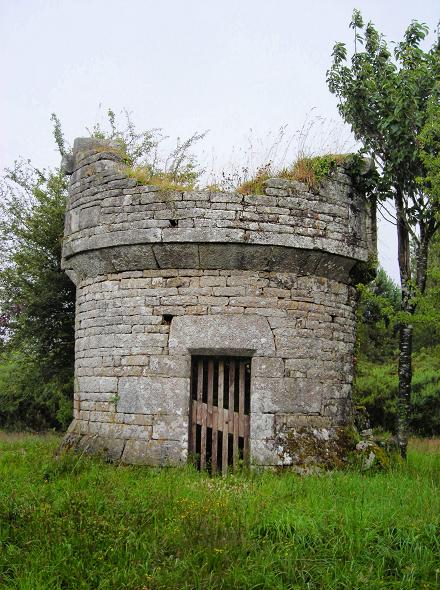 Ancien moulin "petit pied" de Treffléan